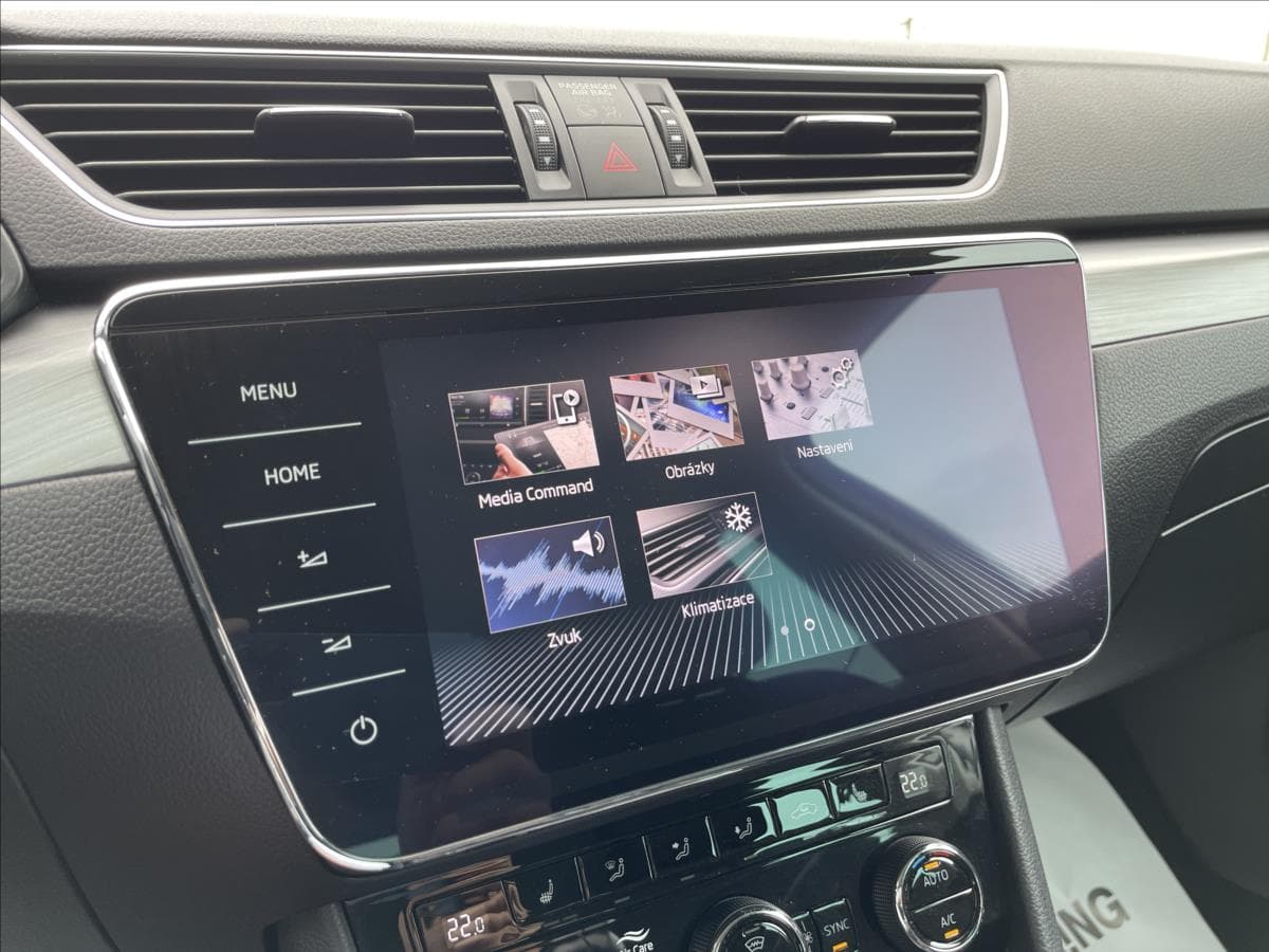 2018 Škoda Superb - 16