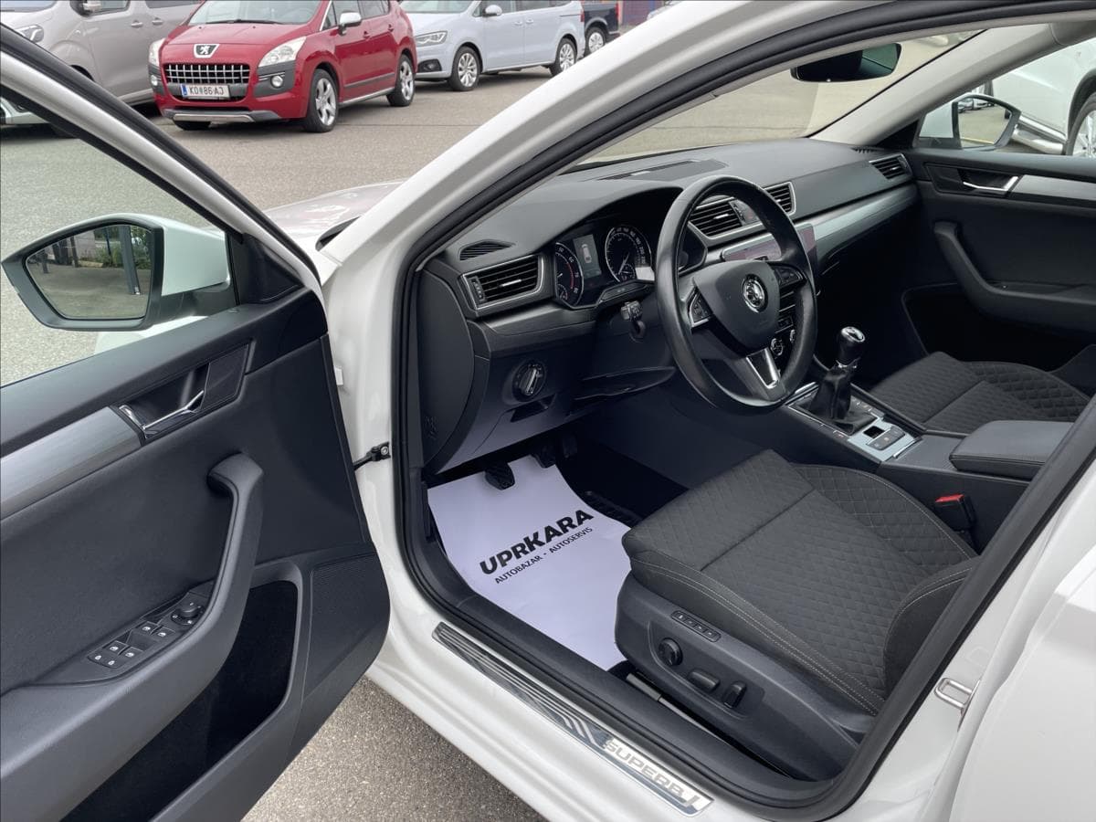 2018 Škoda Superb - 9