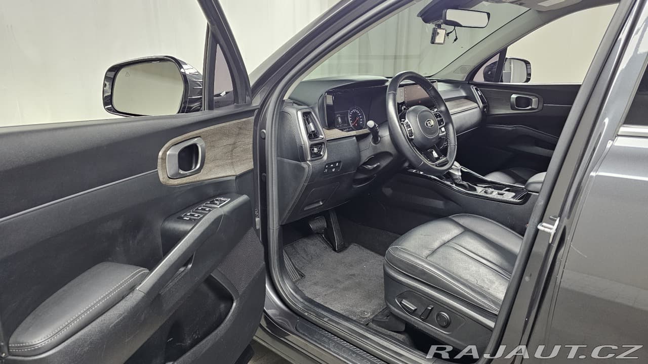 2021 Kia Sorento - 10