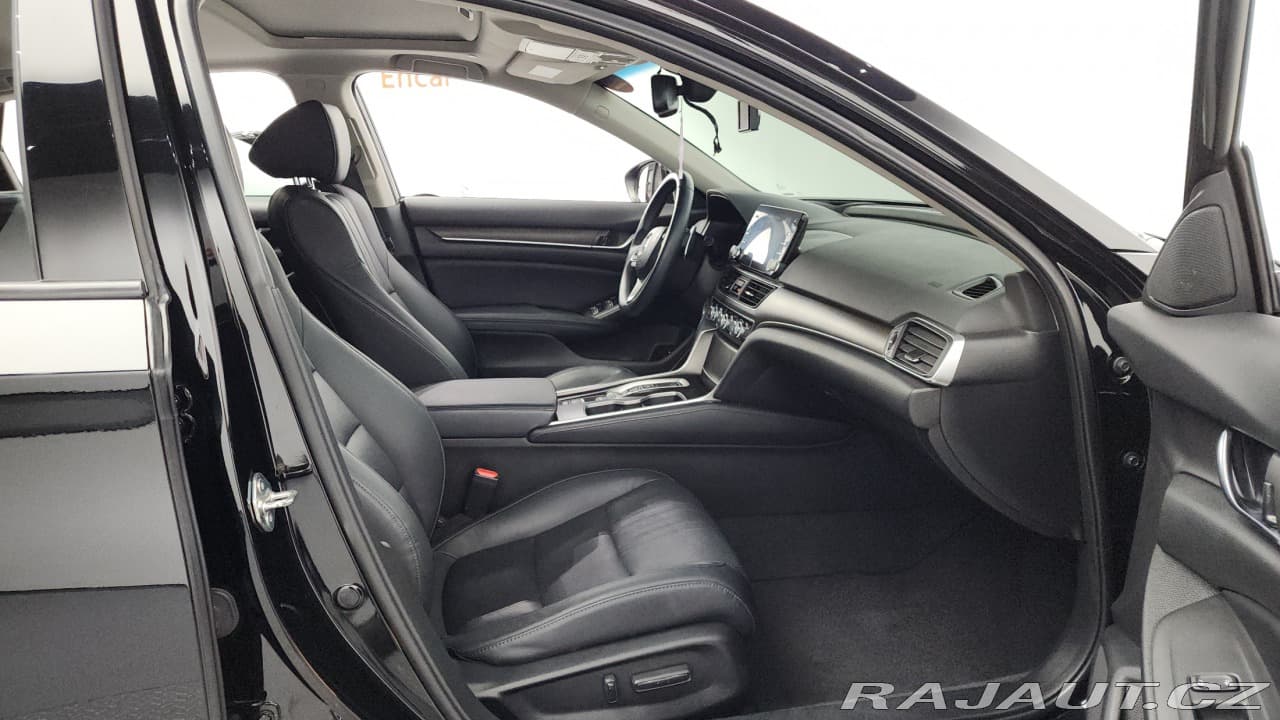 2018 Honda Accord - 11