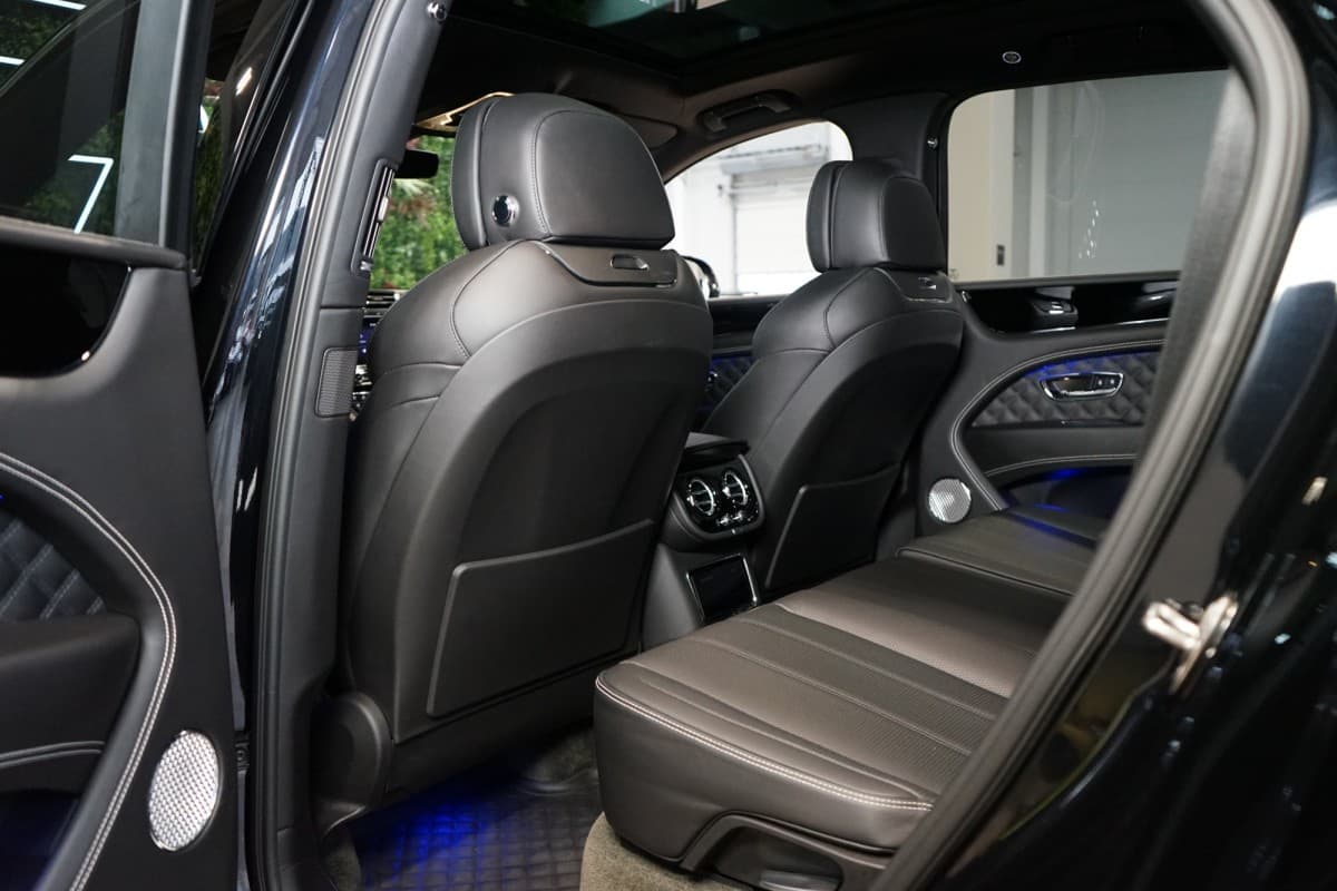 2022 Bentley Bentayga - 20
