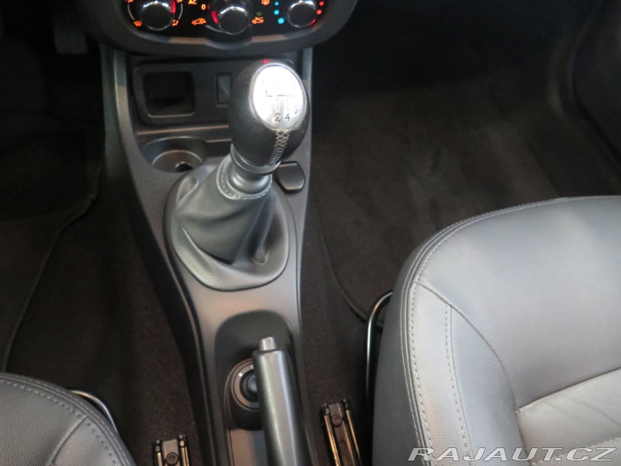 2014 Dacia Duster - 8