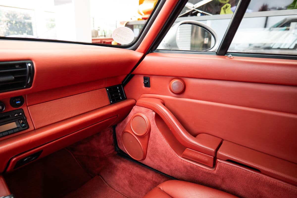 1997 Porsche 911 - 11