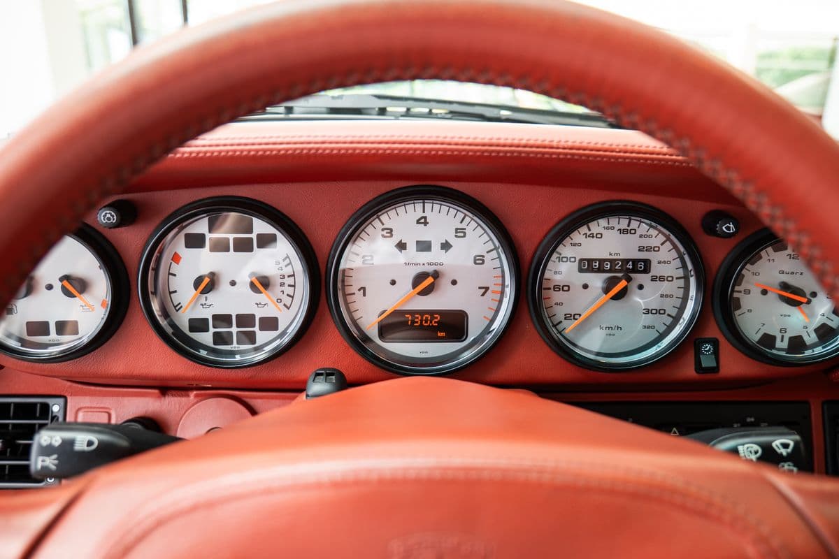 1997 Porsche 911 - 15