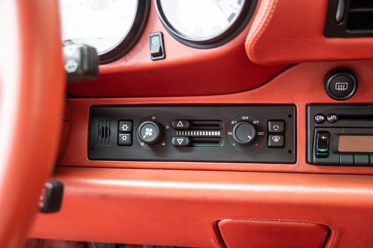 1997 Porsche 911 - 16