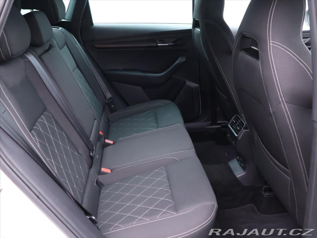 2020 Škoda KAROQ - 12