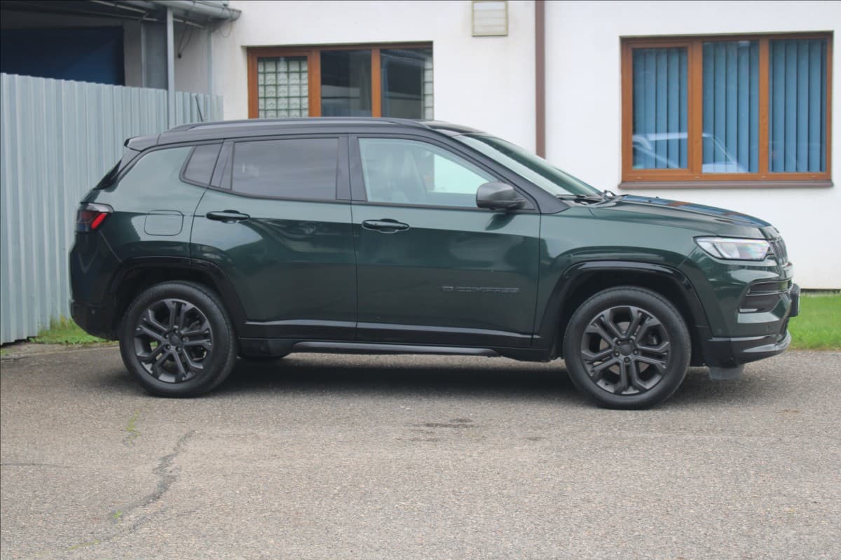 2022 Jeep Compass - 3