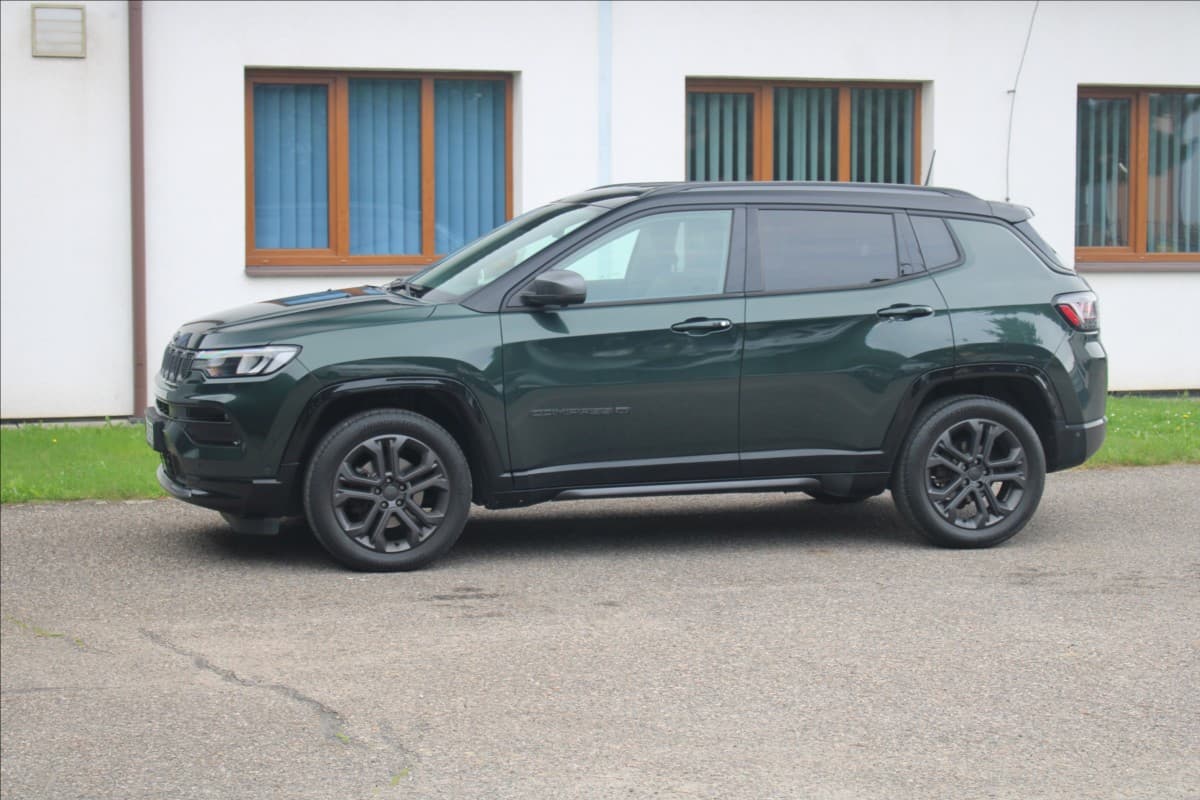 2022 Jeep Compass - 6