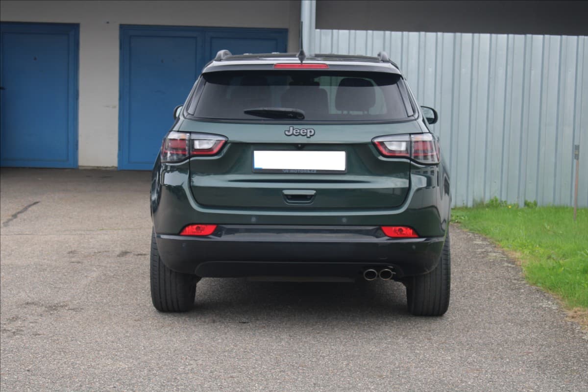 2022 Jeep Compass - 9