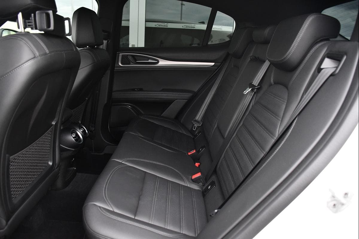 2024 Alfa Romeo Stelvio - 19