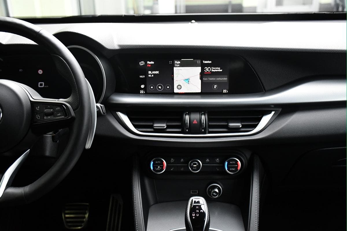 2024 Alfa Romeo Stelvio - 7