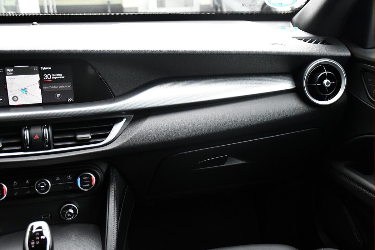 2024 Alfa Romeo Stelvio - 8