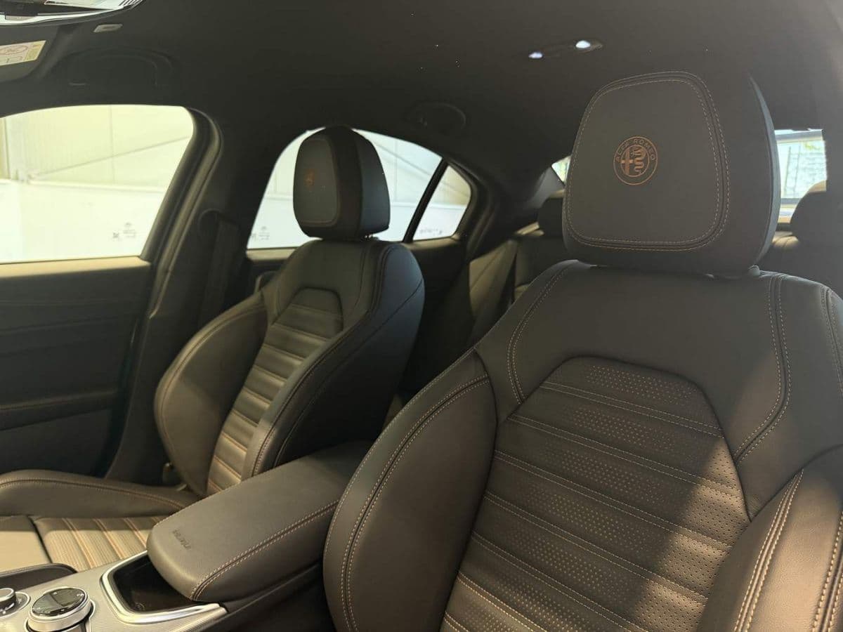 2025 Alfa Romeo Giulia - 18