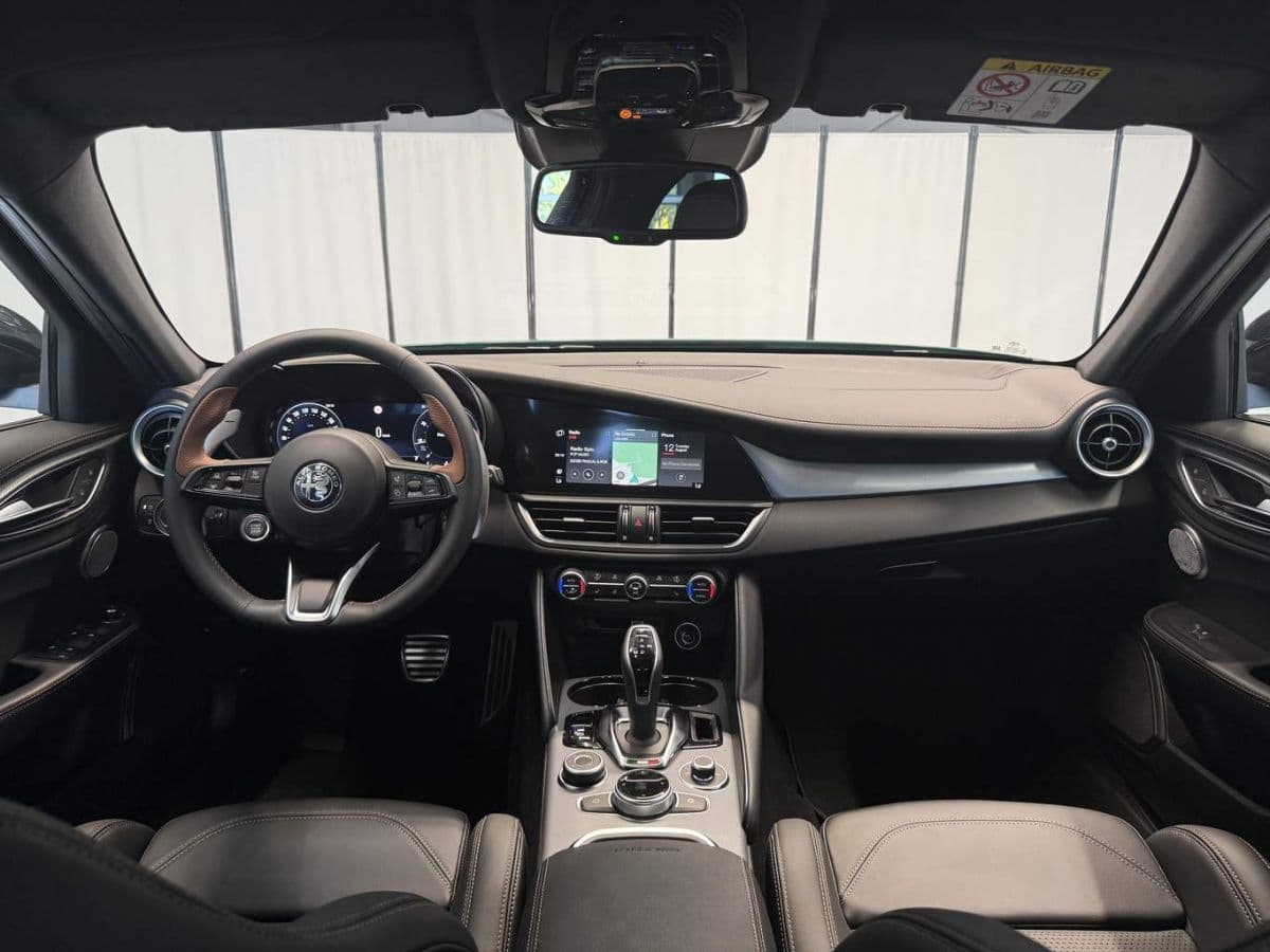 2025 Alfa Romeo Giulia - 7