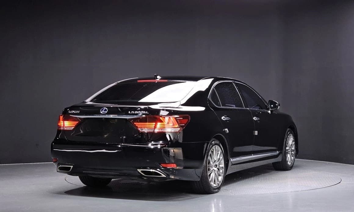 2016 Lexus Ls - 2