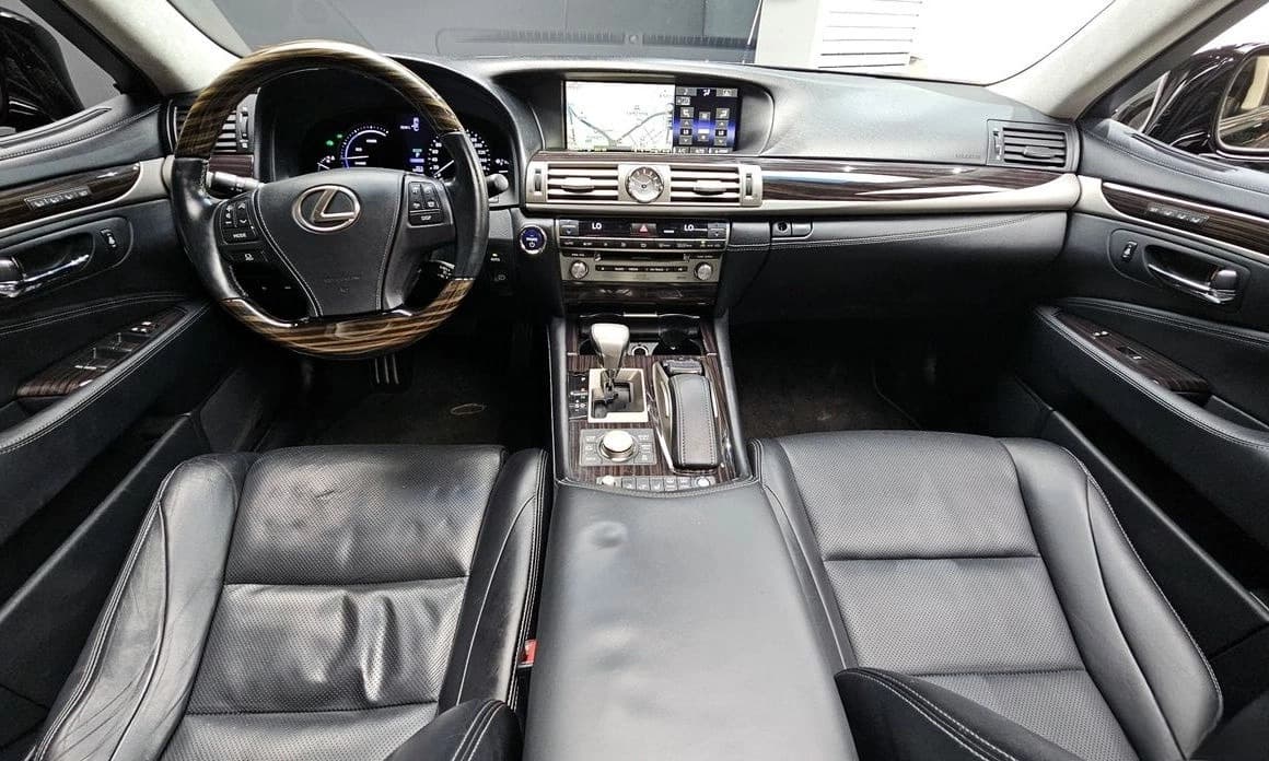 2016 Lexus Ls - 8
