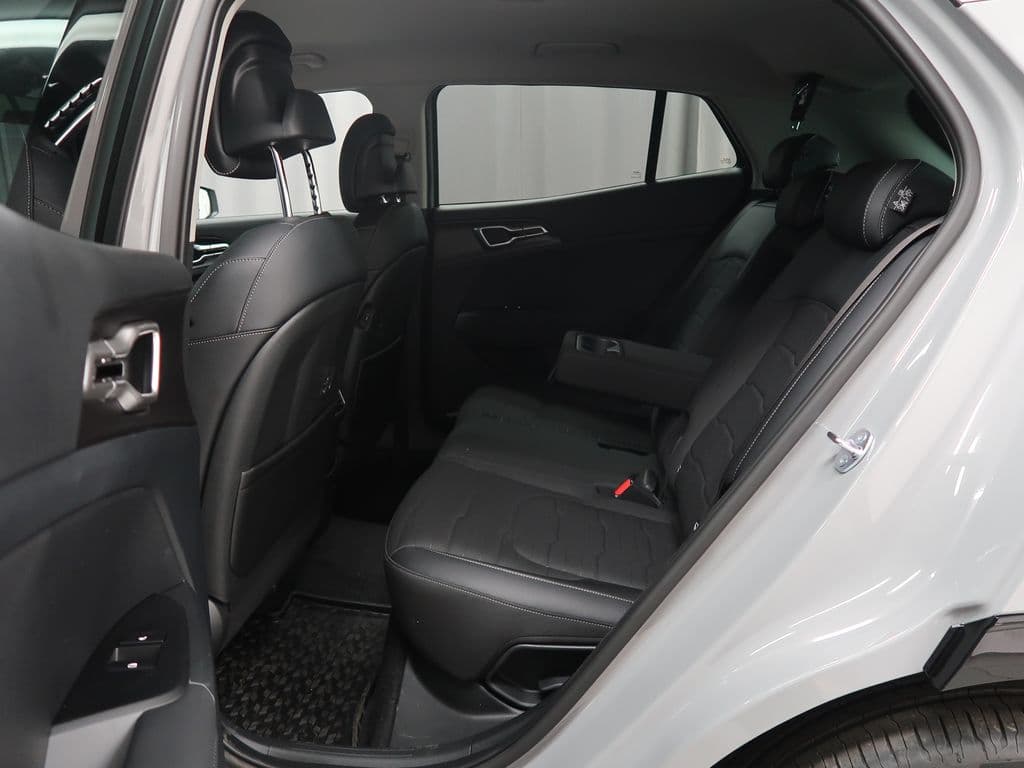 2025 Kia Sportage - 10