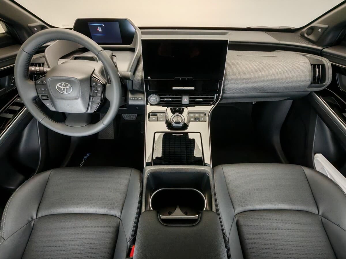 2024 Toyota Bz4x - 15