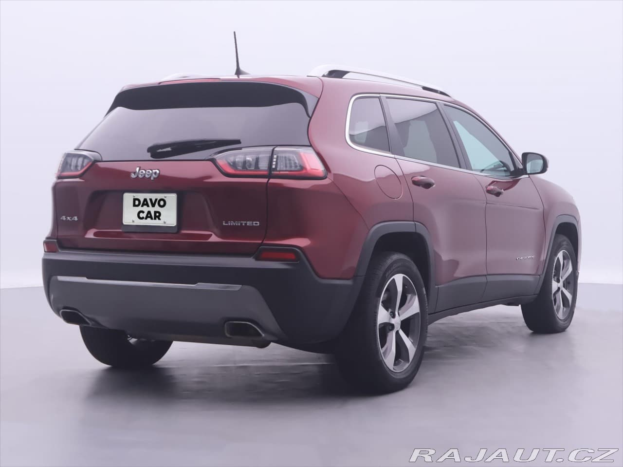 2019 Jeep Cherokee - 7