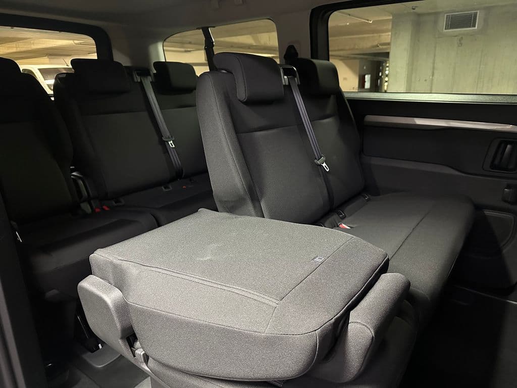 2025 Toyota Ostatní - 12