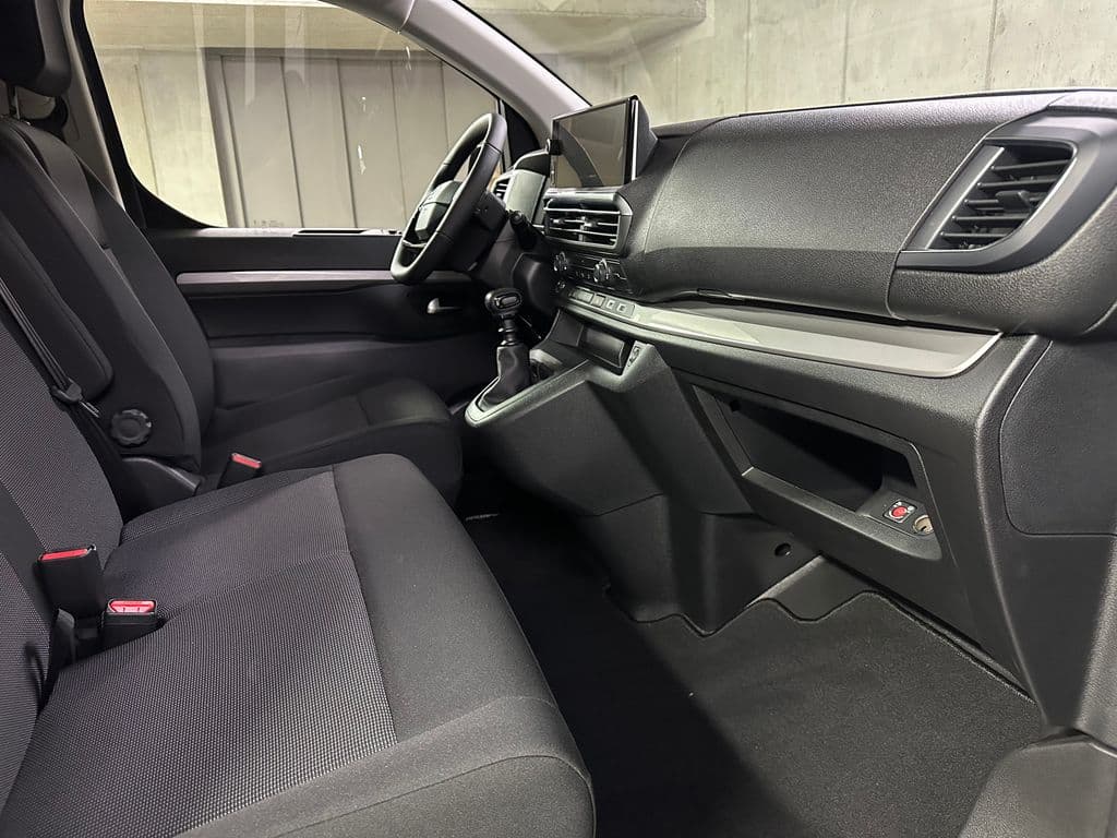 2025 Toyota Ostatní - 14