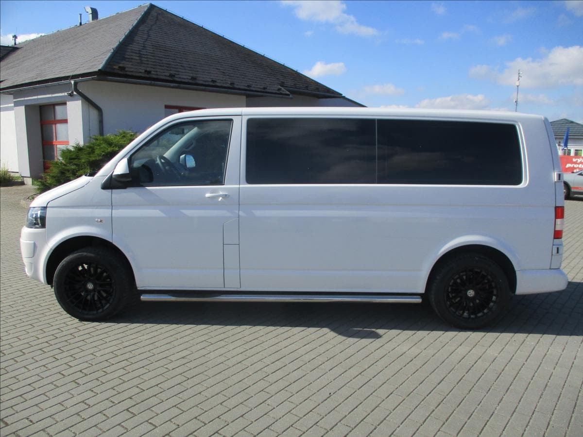 2013 Volkswagen Transporter - 2