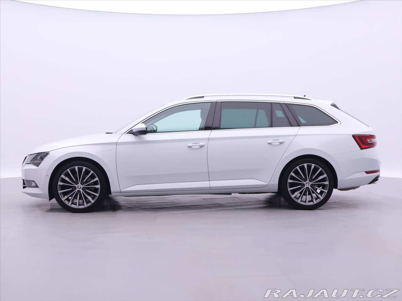 2016 Škoda SUPERB - 4