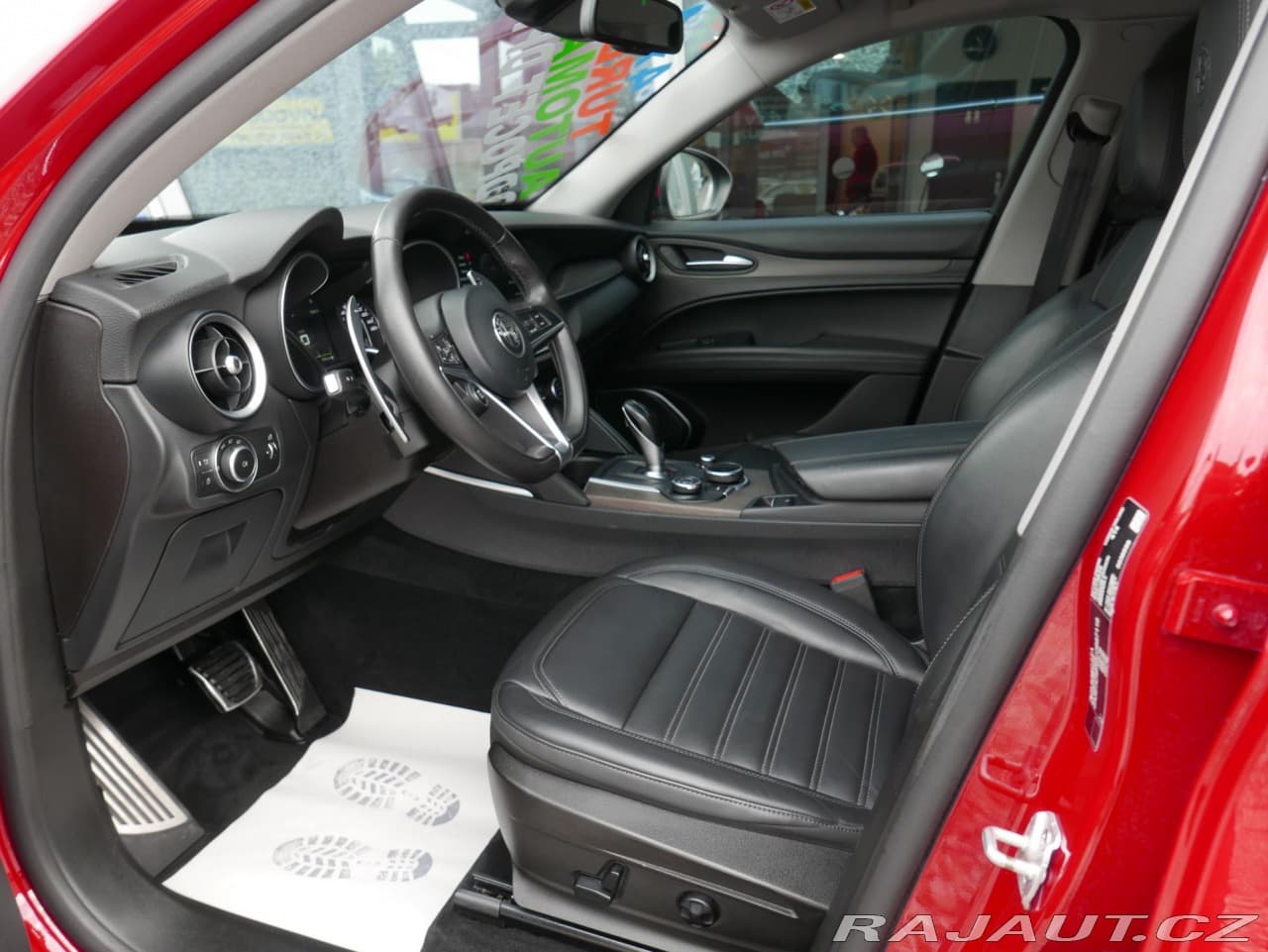 2017 Alfa Romeo Stelvio - 15