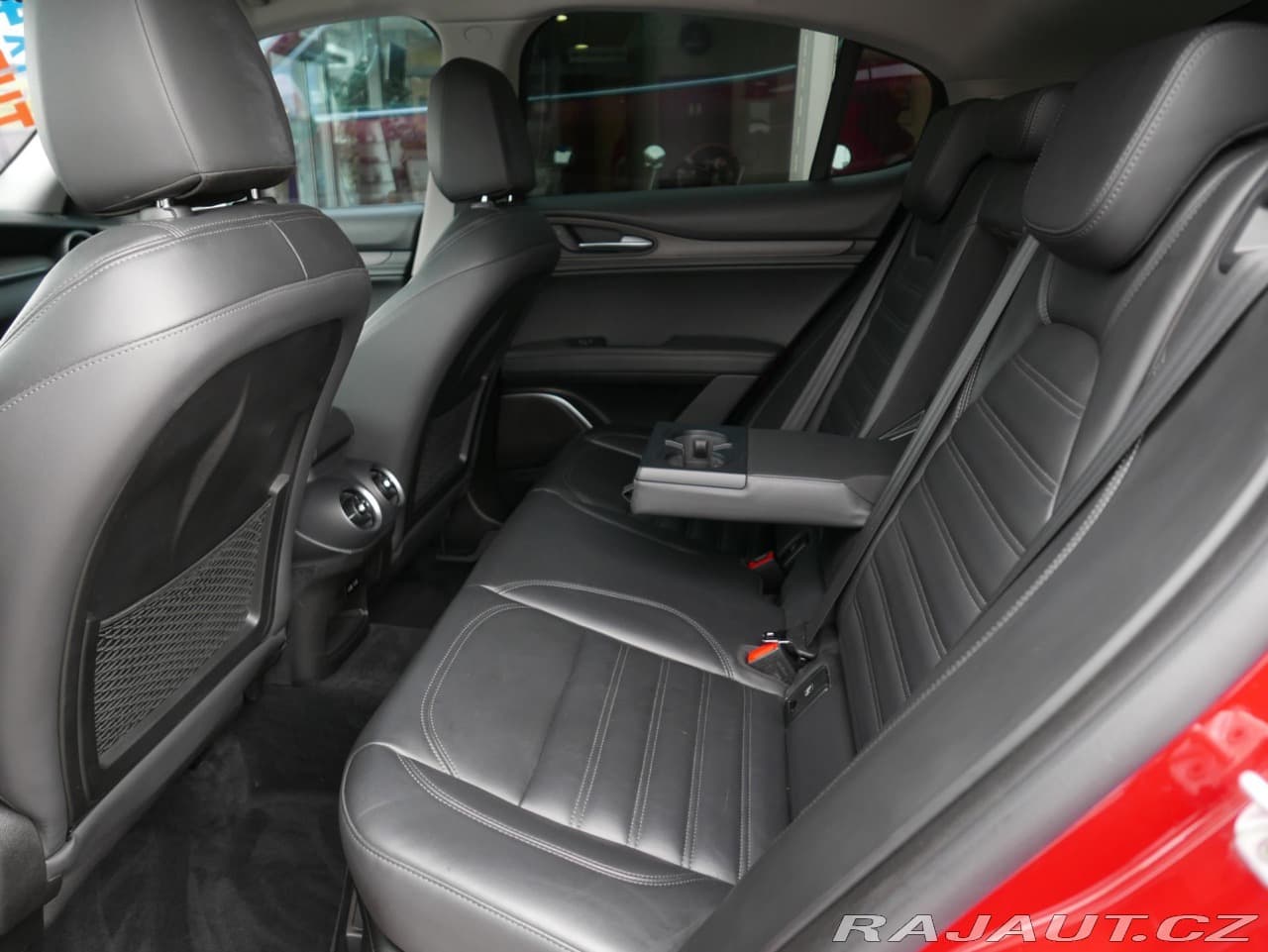 2017 Alfa Romeo Stelvio - 19