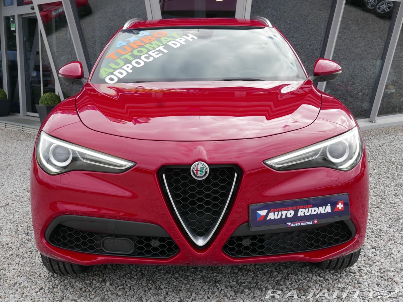 2017 Alfa Romeo Stelvio - 4