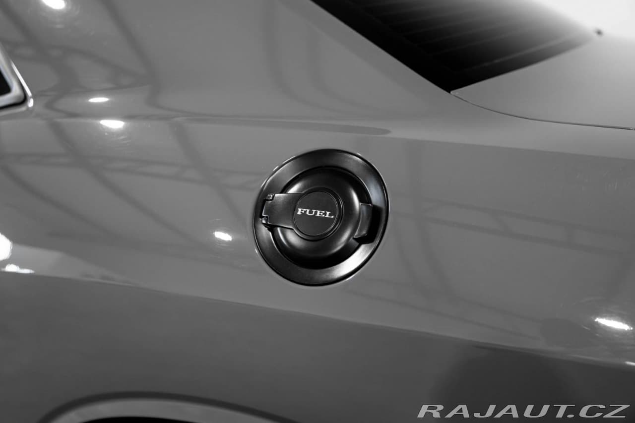 2018 Dodge Challenger - 17