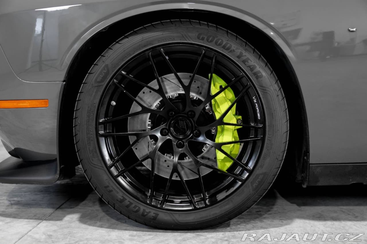2018 Dodge Challenger - 19