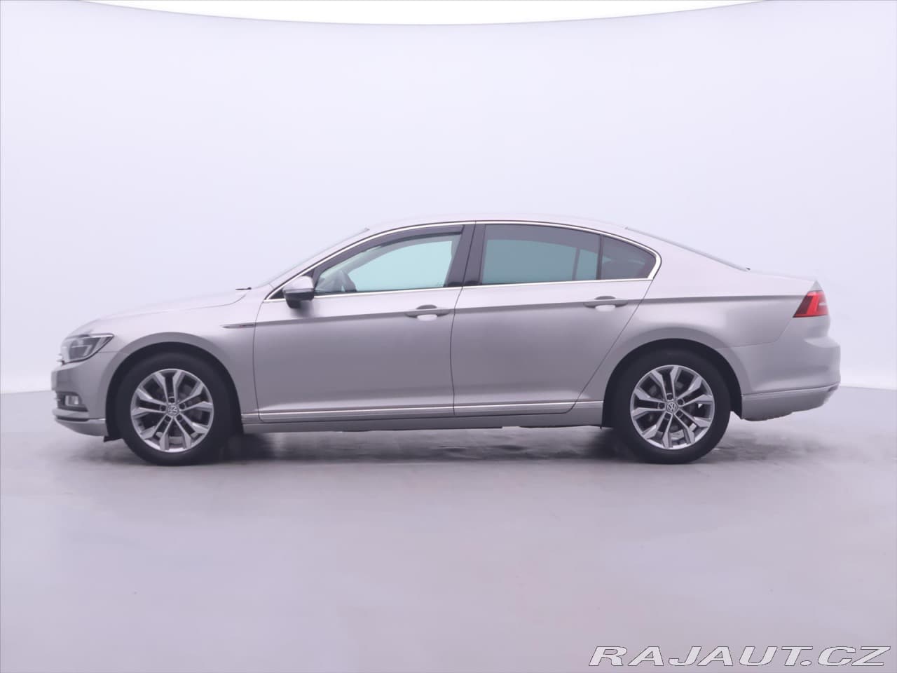 2017 Volkswagen Passat - 4