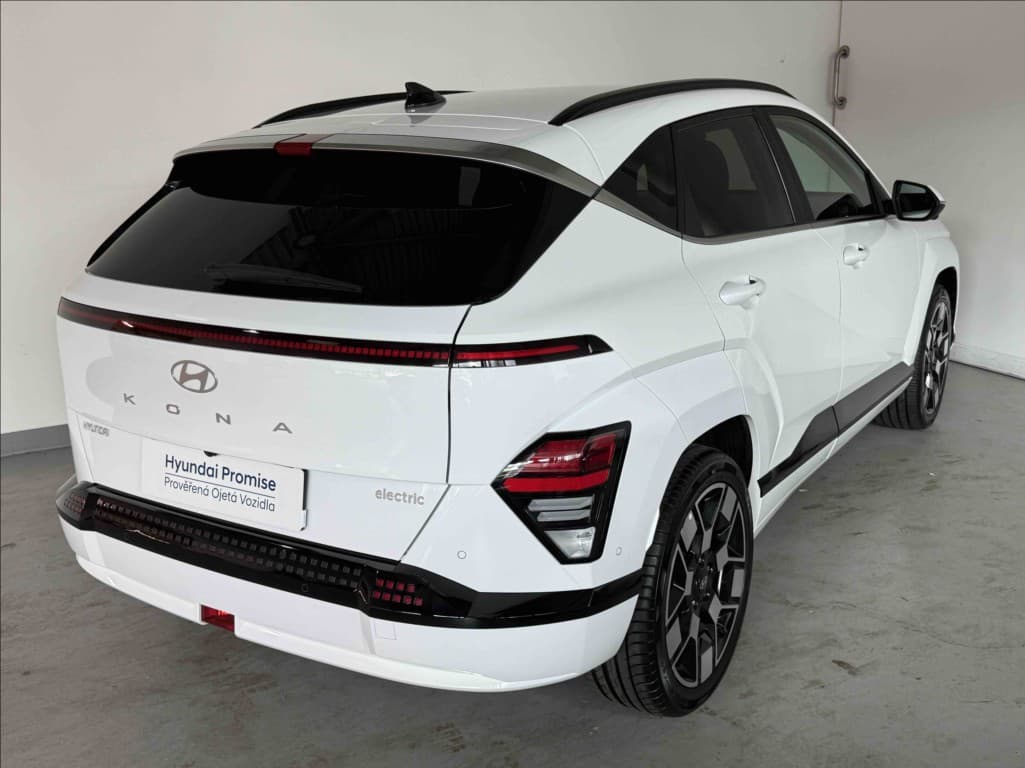2023 Hyundai Kona - 4