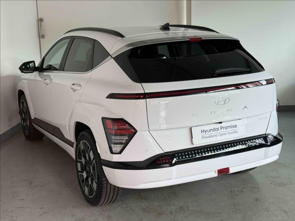 2023 Hyundai Kona - 6