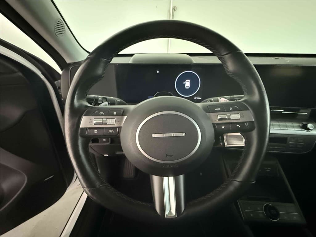 2023 Hyundai Kona - 9