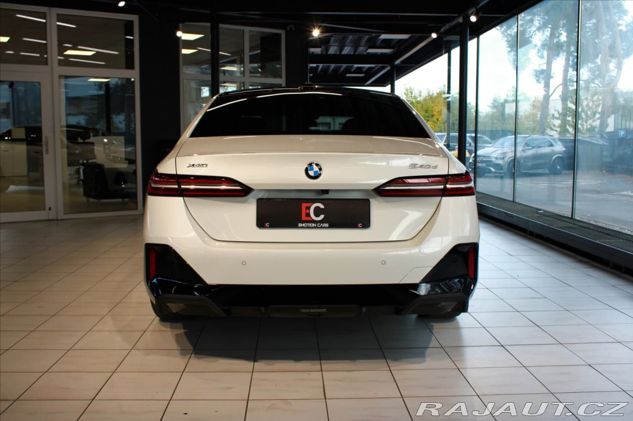 2025 BMW 5-Series - 5