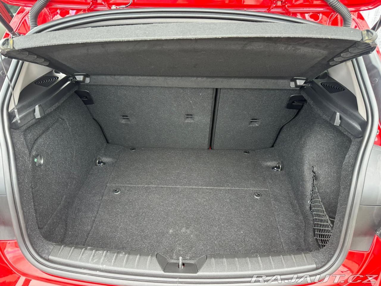 2017 BMW 1-Series - 10