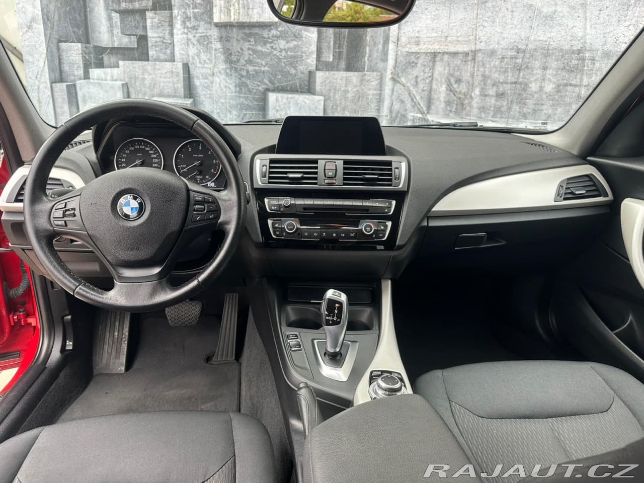 2017 BMW 1-Series - 11