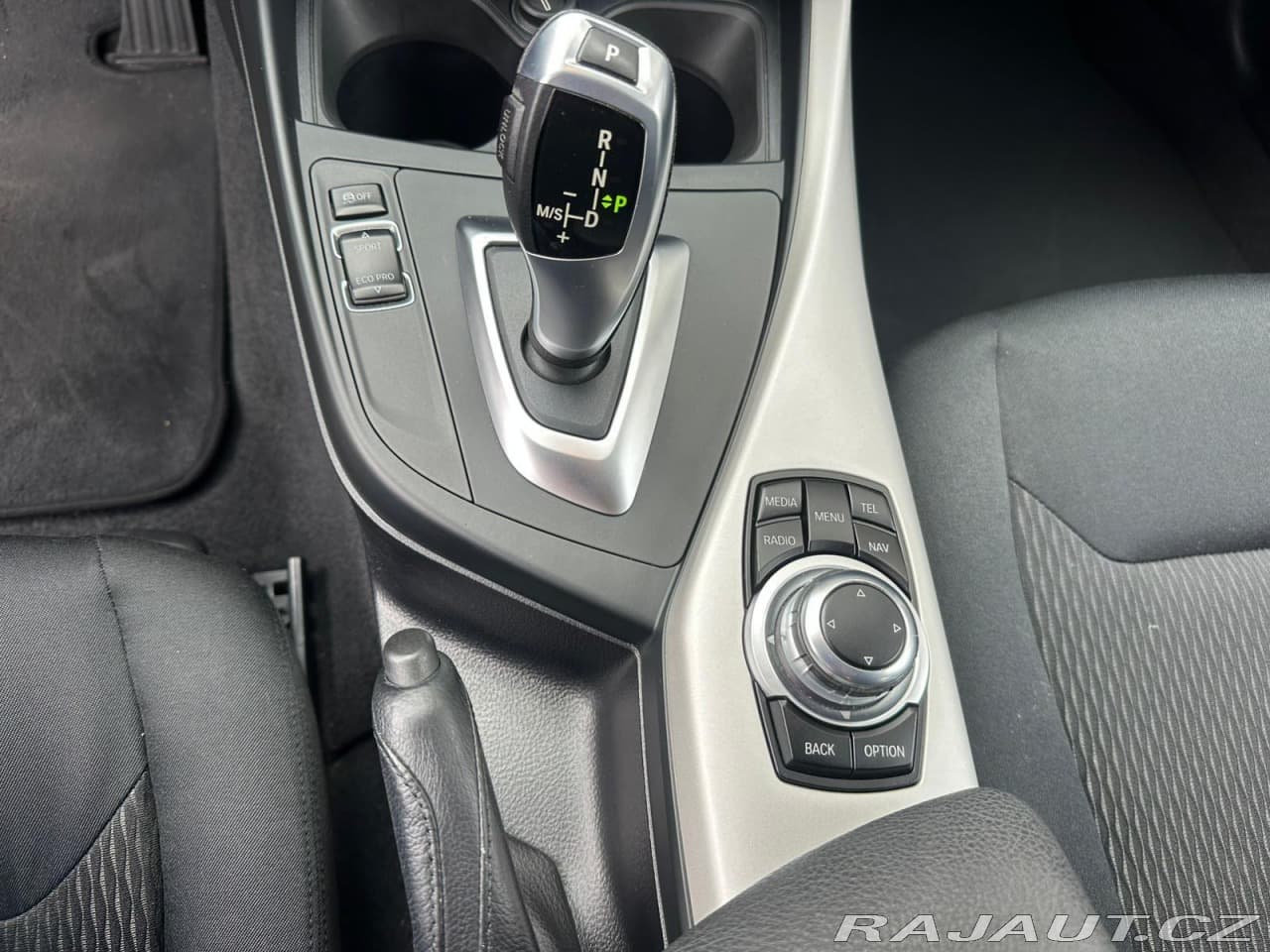 2017 BMW 1-Series - 15