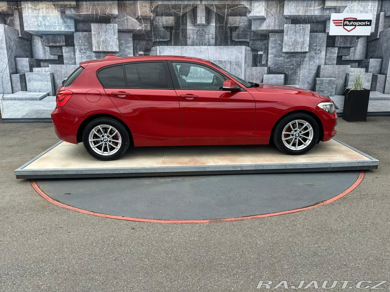 2017 BMW 1-Series - 5