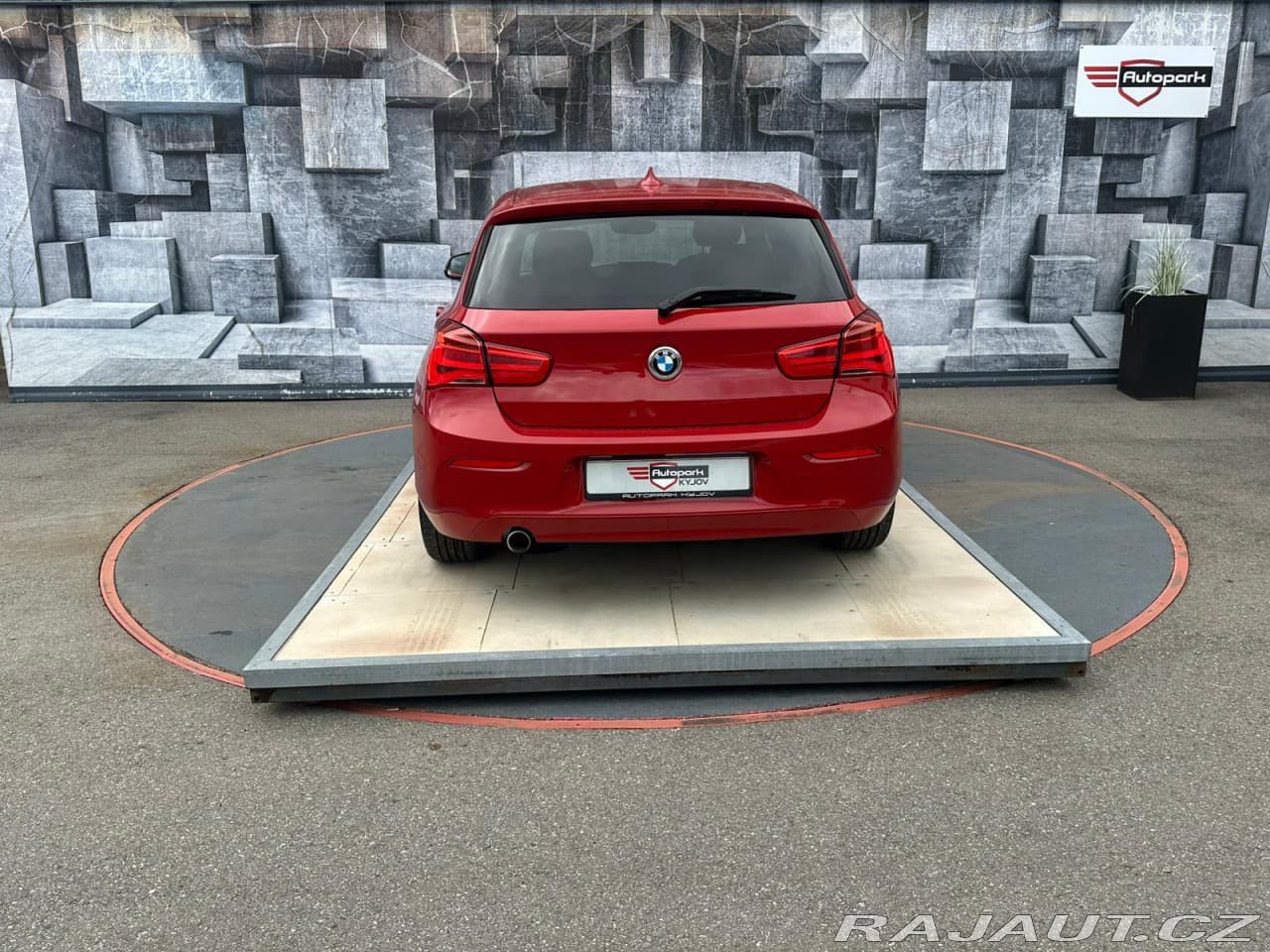 2017 BMW 1-Series - 7