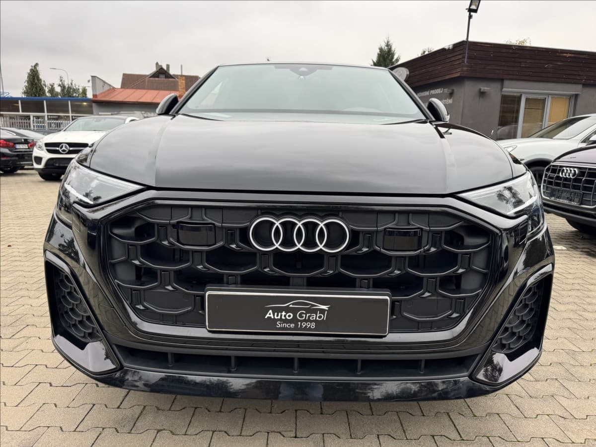 2025 Audi Q8 - 2