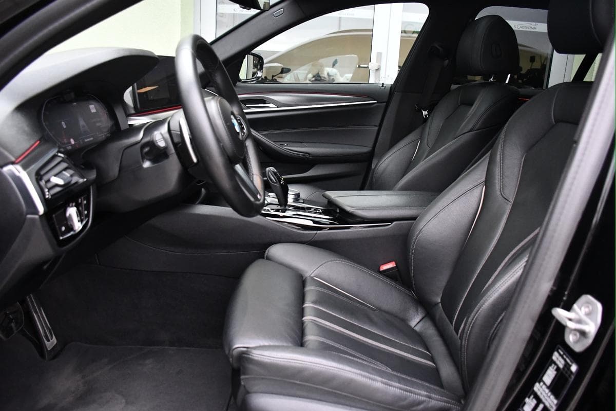 2021 BMW 5-Series - 13