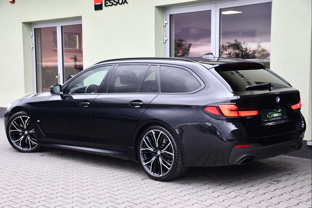 2021 BMW 5-Series - 3
