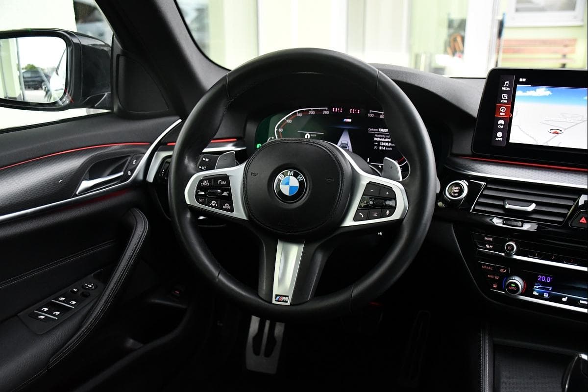 2021 BMW 5-Series - 6