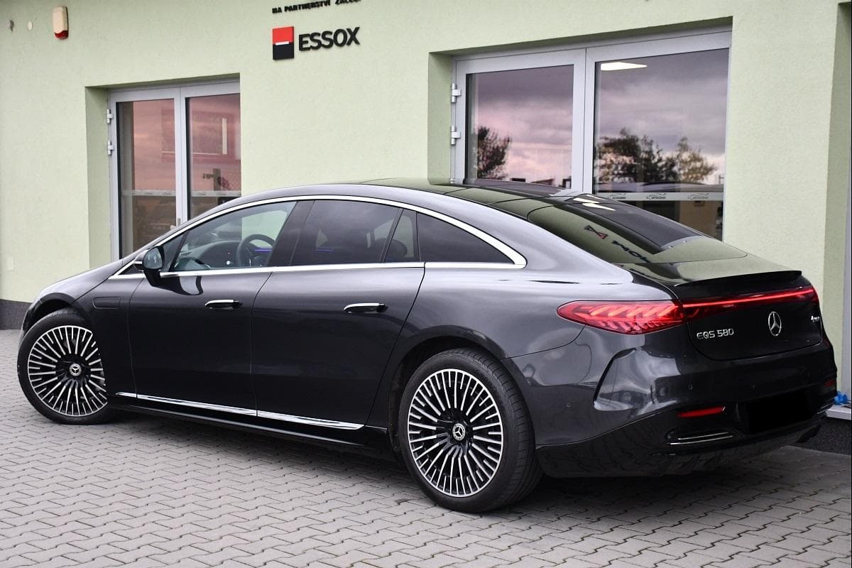 2022 Mercedes-Benz Eqs - 3