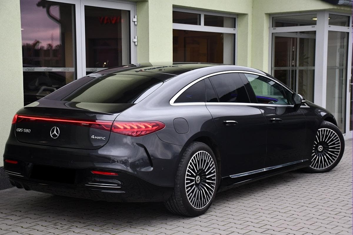 2022 Mercedes-Benz Eqs - 4