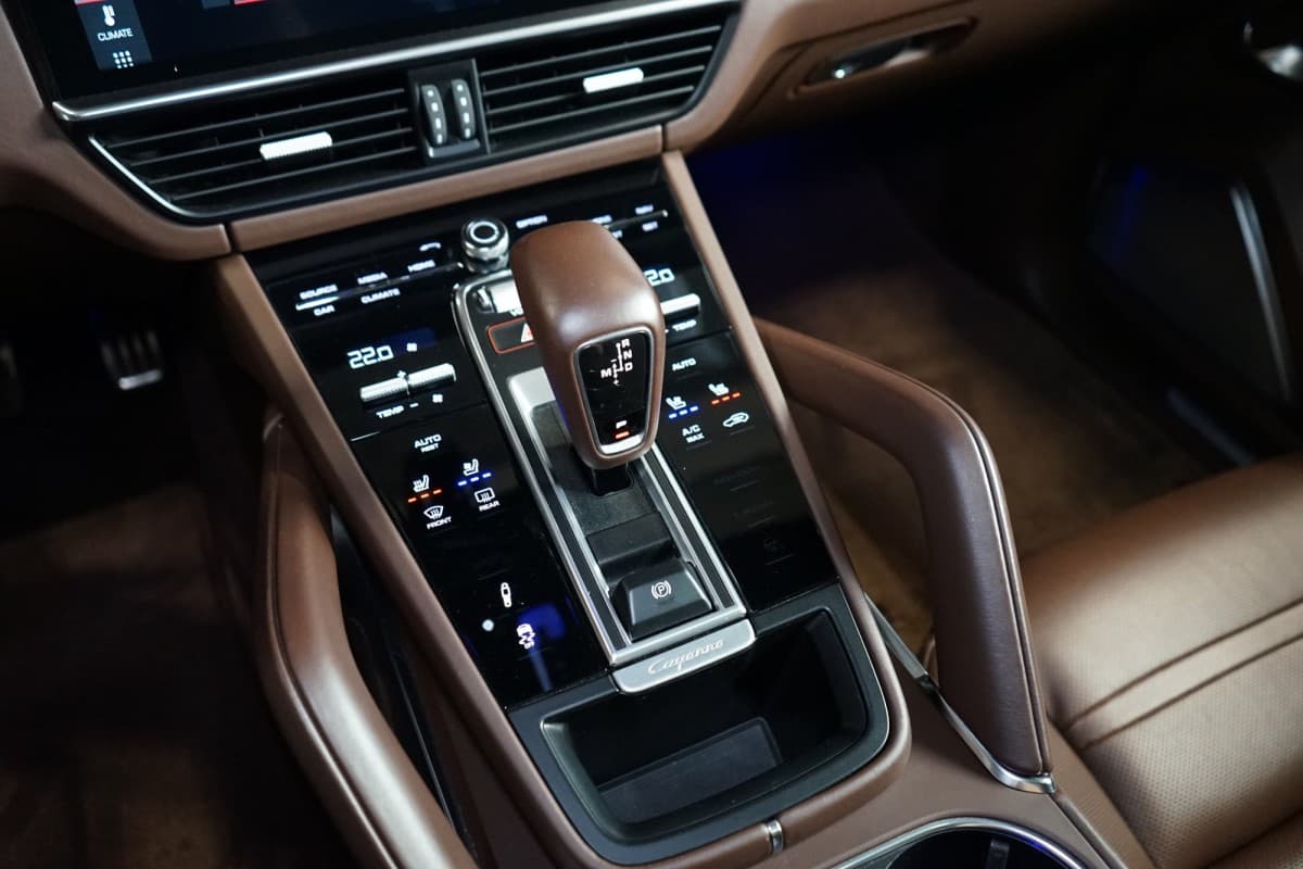 2018 Porsche Cayenne - 16