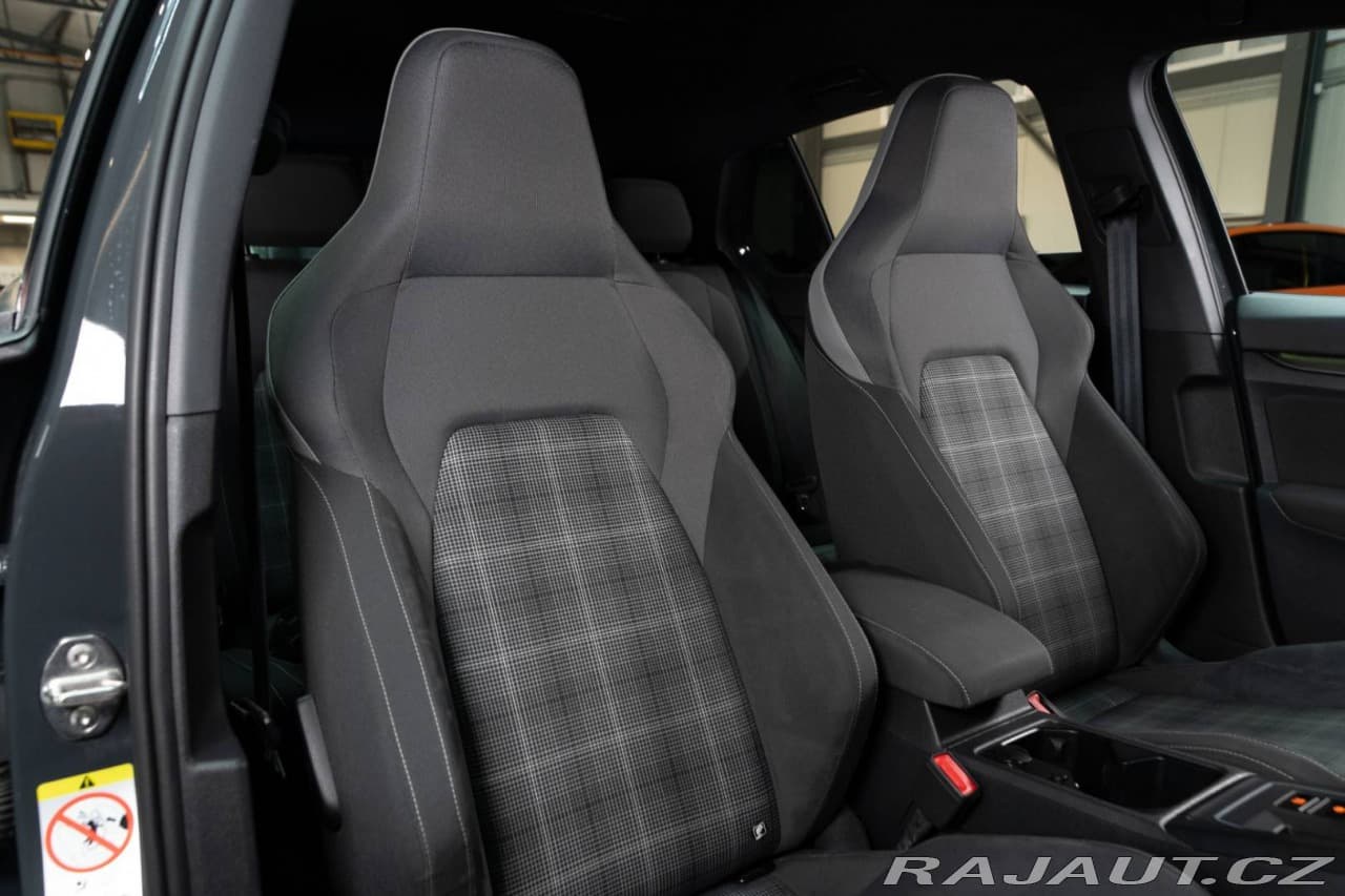 2021 Volkswagen Golf - 10